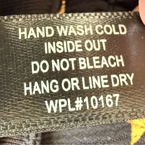 AQUA Star Print Smocked Black & Gold Star Print Smocked Mini Dress Long Sleeve - Picture 6 of 17